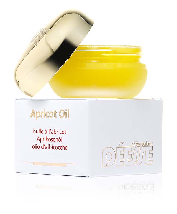 Aprikosenöl gilt als ideales Pflegemittel bei rauher und trockener Haut