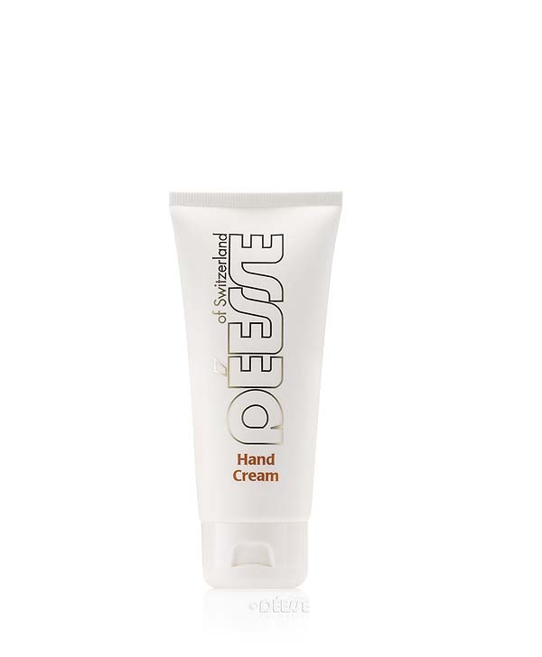  The hand cream moisturizes, nourishes and absorbs in no time
