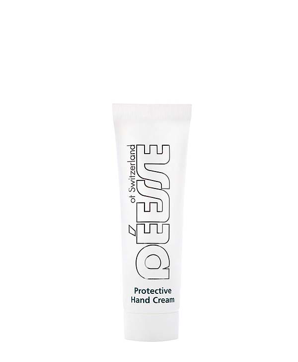 Protective hand cream is ideal for very dry and sensitive hands